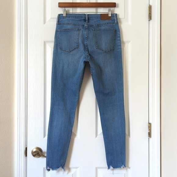 Madewell Classic 9" High Rise Distressed Medium Wash Cropped Skinny Jeans 29 - Picture 4 of 15